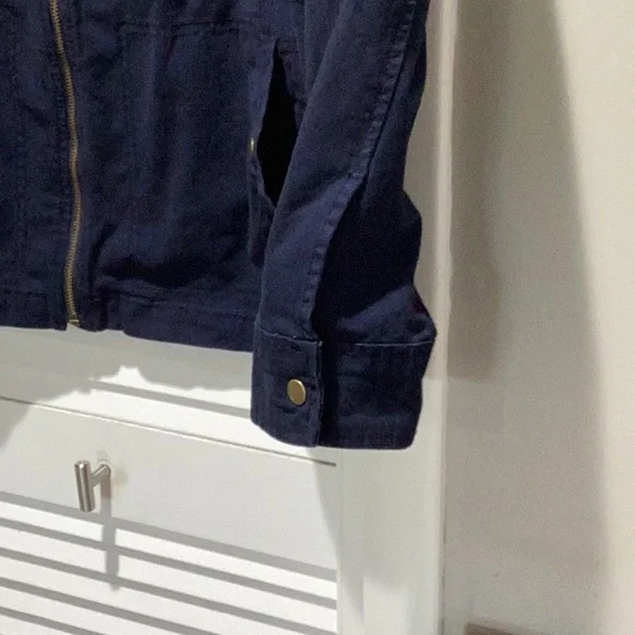 Woman's jacket - Picture 6 of 7